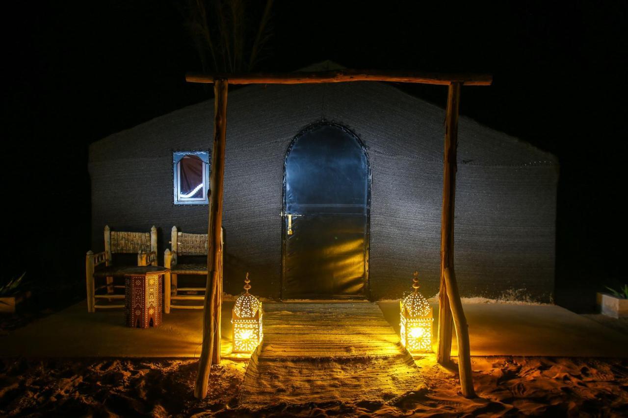 Madu Luxury Desert Camp เมอร์ซูกา ภายนอก รูปภาพ